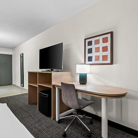 Spark By Hilton Bensalem Philadelphia Exterior foto